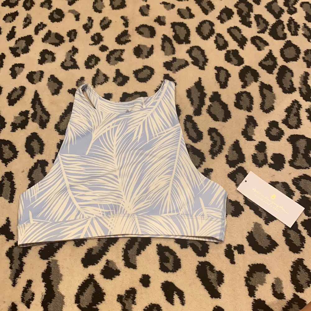 Sports bra